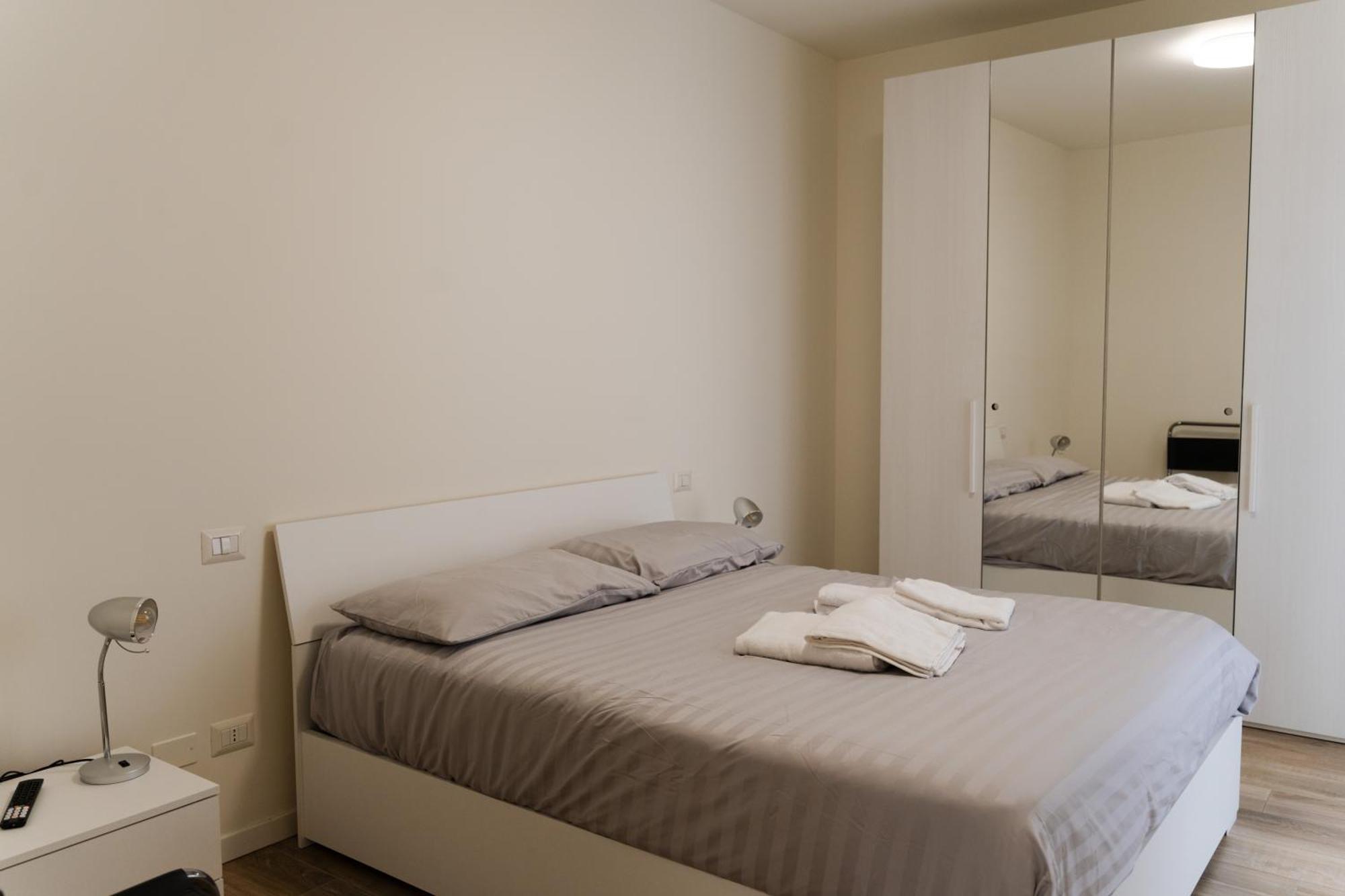 Comforthome Fiera Cornaredo Bagian luar foto