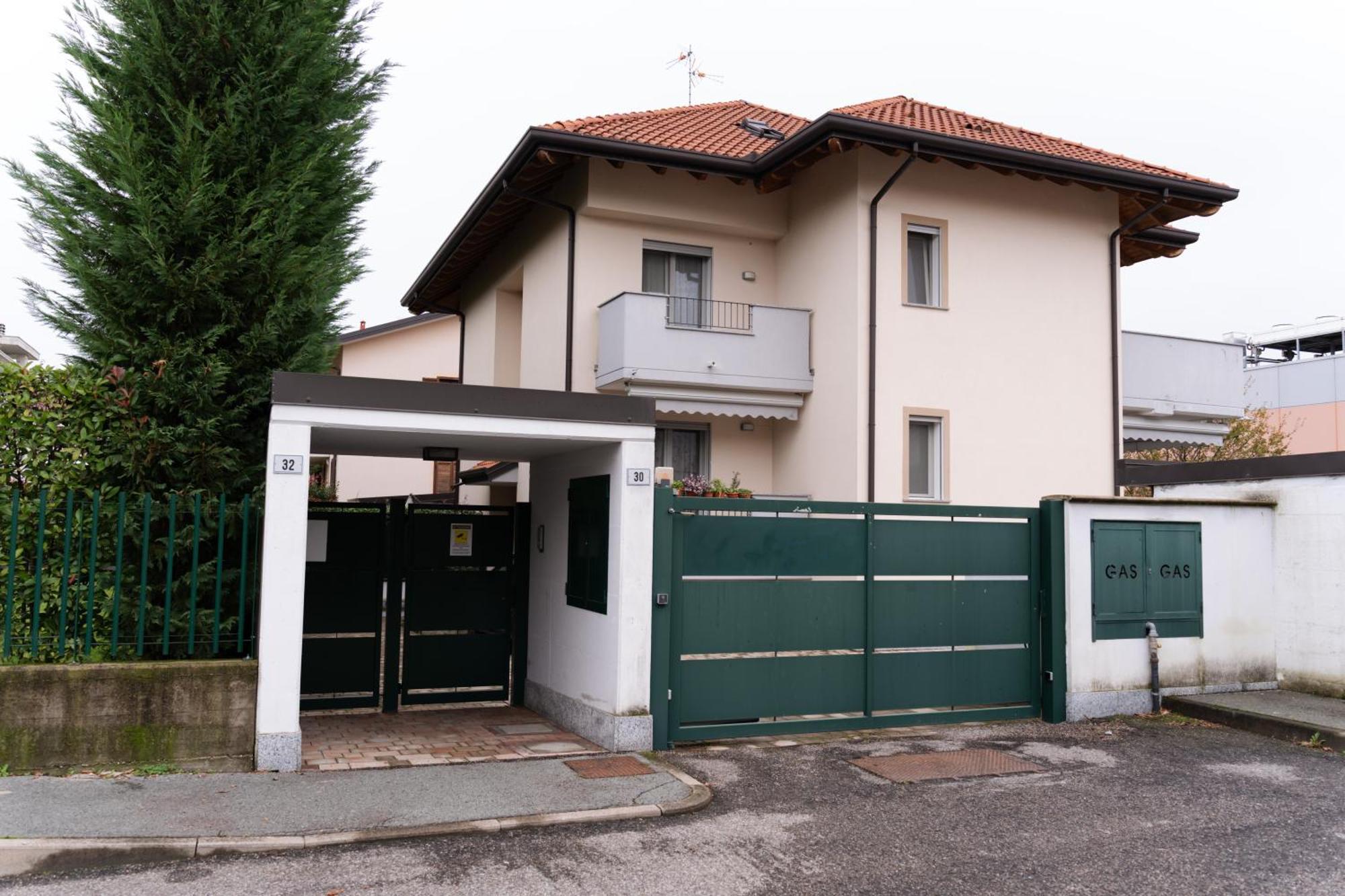 Comforthome Fiera Cornaredo Bagian luar foto